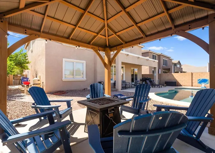 Desert Retreat - Pool - Fire Pit - Family Games Surprise